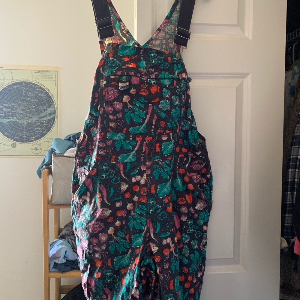 Duluth Veggie Print Shortall